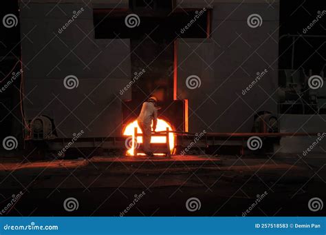 Metal Smelting Casting Stock Image Image Of Metallurgy 257518583