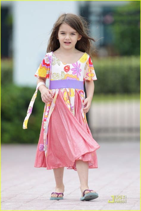 Katie Holmes And Suri Cruise Miami Beach Babes Suri Cruise Photo 23003882 Fanpop