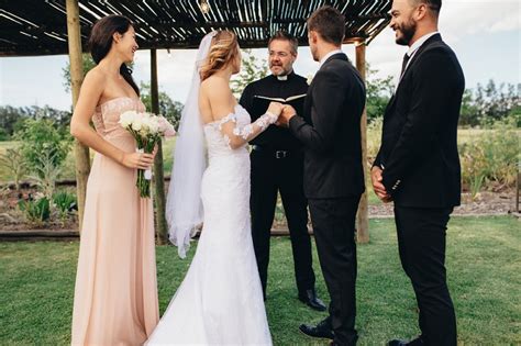 9 Of The Best Marriage Celebrants In Townsville