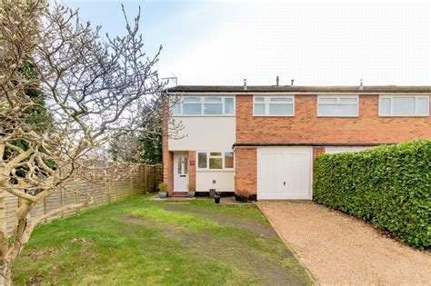 3 Bed End Terrace House For Sale In Church Road Woodley Reading Rg5