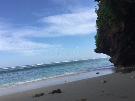 Green Bowl Beach Uluwatu Bali Stock Photo Image Of Caves Monkeys