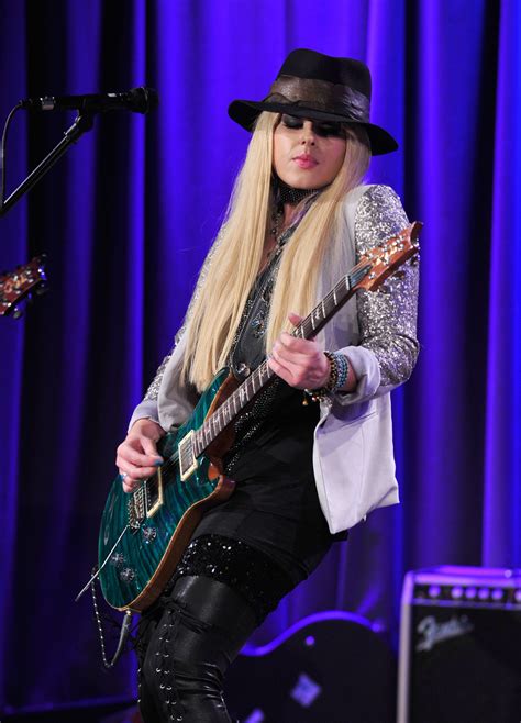 Orianthi - Photo gallery on Veojam