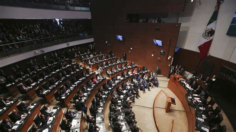 Senado de México recibe ocho renuncias de ministros de la Corte por