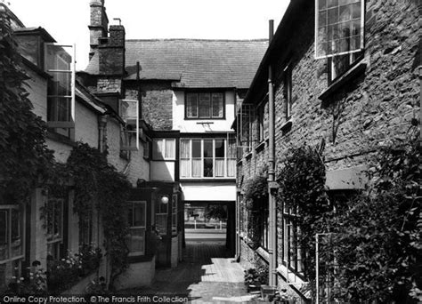 Chipping Norton The Crown And Cushion Hotel C1960 Francis Frith