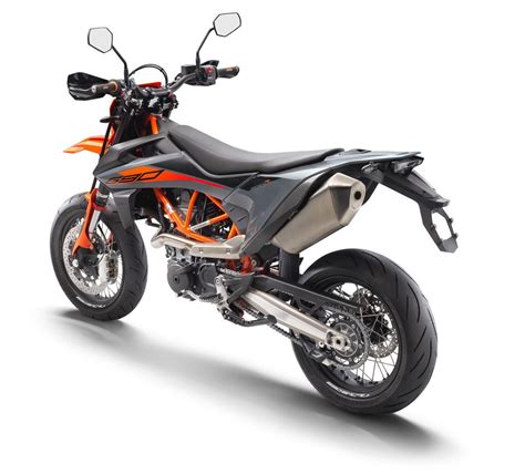 Motorrad Vergleich Husqvarna Vitpilen 701 2018 Vs KTM 690 SMC R 2021