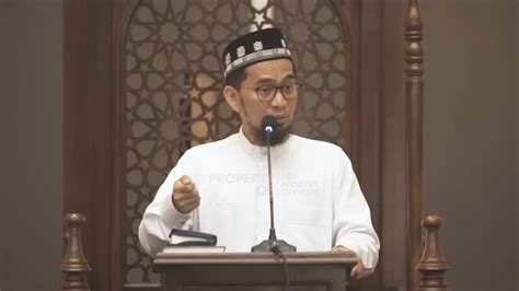 Imam Tak Baca Qunut Saat Salat Subuh Tapi Makmum Tetap Lakukan Memang