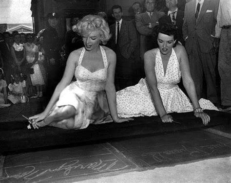 Marilyn Monroe And Jane Russell At Graumans Chinese Theater 1953