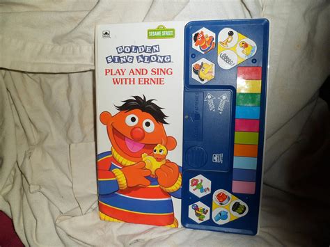 Play And Sing With Erniebook And Keyboard 9780307743053 Books