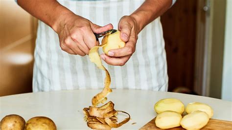 TRUCO PATATA Pelar Una Patata En 5 Segundos El Truco De Los Chefs