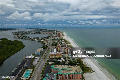 99 Indian Shores Beach Stock Photos, High-Res Pictures, and Images - Getty Images