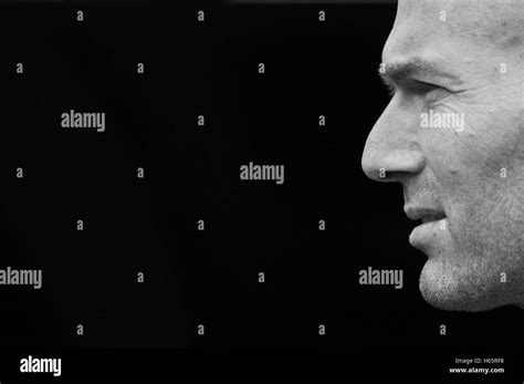 ZINEDINE ZIDANE - REAL MADRID COACH Stock Photo - Alamy