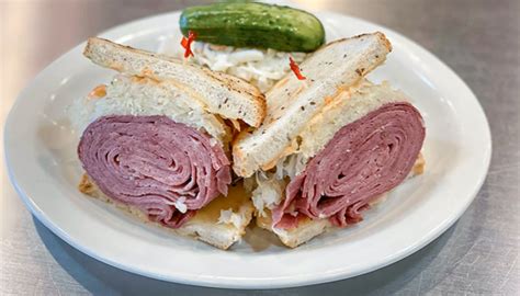 San Antonio New York Deli Max Louies Restaurant Makes Great Reuben