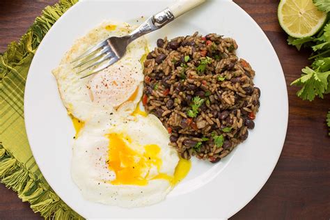 Gallo Pinto (Costa Rican Beans and Rice) - Striped Spatula