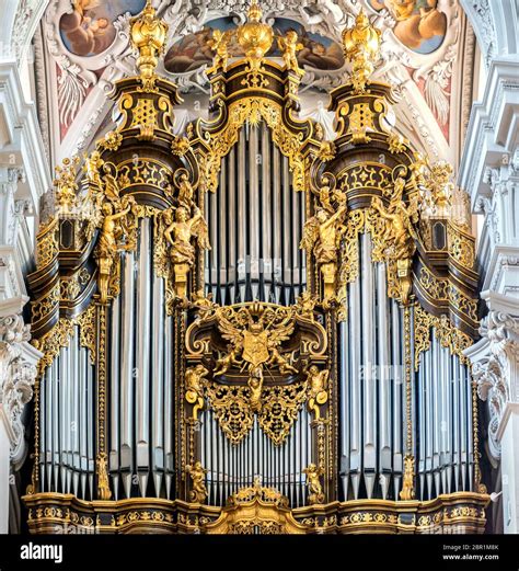 Organ At St Stephan S Cathedral Passau It Is The Largest Cathedral Organ In The World The