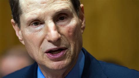 Sen Ron Wyden If I Get 18m Retweets Will Trump Release Returns