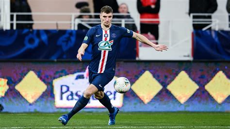 Mercato Psg Thomas Meunier A Lembarras Du Choix Le Sport