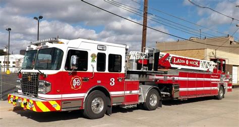 Dallas Fire Rescue Truck 3 Fire Service Fire Rescue Fire Trucks