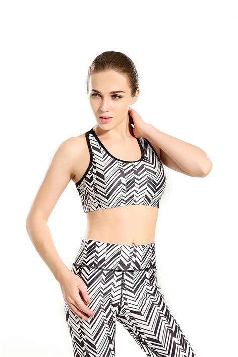 Women Black White Striped Print Fitness Short Vest Workout Wireless