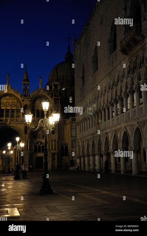 Venice at night, Italy Stock Photo - Alamy