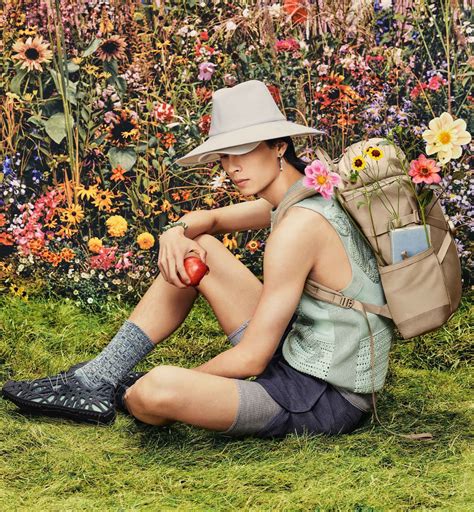 Dior Men Summer 2023 Collection: A Botanical Journey Through the Dior ...