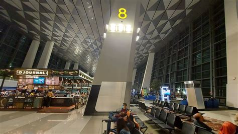 SITUASI BANDARA SOEKARNO HATTA TERMINAL 3 INTERNASIONAL 26 NOV 22