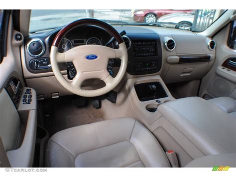 Medium Parchment Interior 2006 Ford Expedition Limited 4x4 Photo 72505937