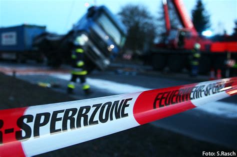 LKW Unfall auf der Heerstraße Berlin Spandau Rüstgrupp Flickr