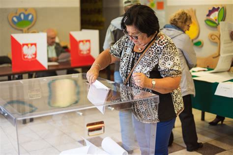 Wybory samorządowe 2024 Czy można głosować poza miejscem zameldowania