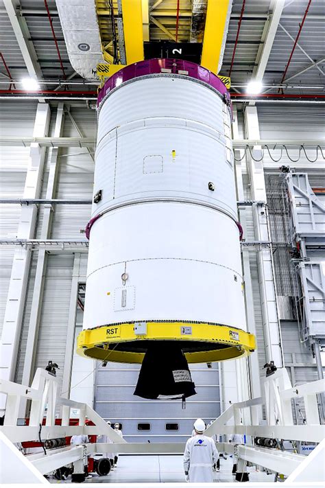 Ariane En Route Pour La Guyane Pour Des Essais Actualit S Spatiales