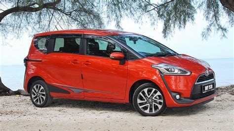 Punya Versi Facelift Harga Toyota Sienta Bekas Masih Tinggi Berita