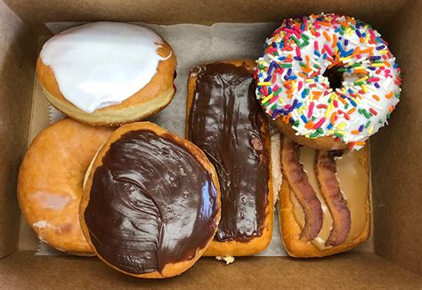 Dollars For Donuts Aggies Bakery And Cake Shop West Allis