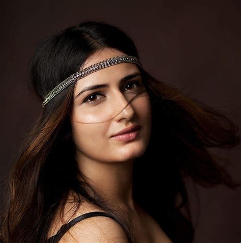 Dangal Actress Fatima Sana Shaikh Full Hq Hd Phone Wallpaper Pxfuel