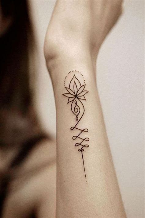 Soyez Inspir E Avec Ce Tatoo Tatouage Fleur Arabesque Discret Fille