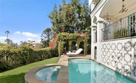 Gerard Butler Leases Out La Home Dirt Zillow Los Feliz Los Angeles