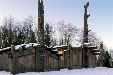 Northwest Native American Totem Poles Plank Houses Totem Poles Ubc