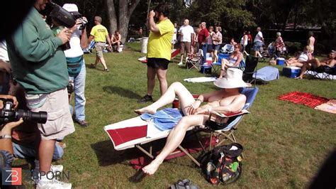 Plus Naturist Swinger Granny ZB Porn