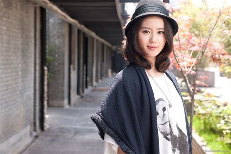 ปักพินโดย Mananya ใน หลิน ซือซือ Liu Shi Shi 刘诗诗