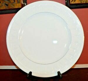 Pottery China WEDGWOOD COLOSSEUM White Dinner Plate Pottery Glass