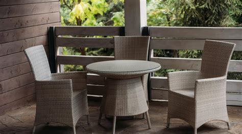 A Guide on How to Arrange Patio Furniture for Small Spaces