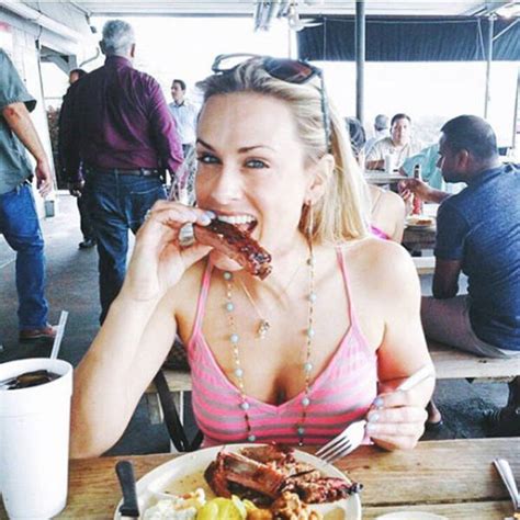 These Hot Girls With Bbq Will Make You Happy And Hungry Pics