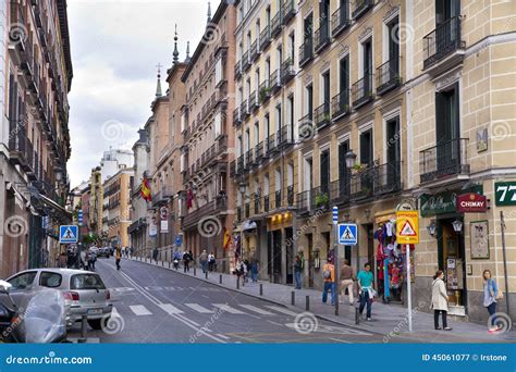 Madrid Spain May 28 2014 Calle Mayor Old Madrid City Centre Busy