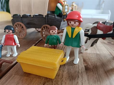 Playmobil Attelage Et Famille Western Chariot B Ch West A Vintage