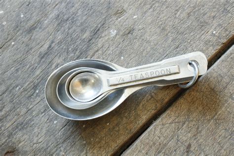 Vintage Metal Measuring Spoons