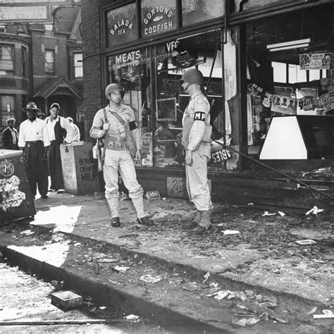 Detroit Race Riots Photos From A City In Turmoil During Wwii Time