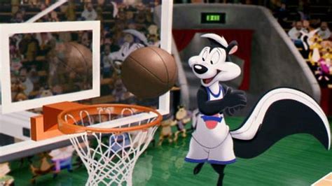 Pepe Le Pew No AparecerÁ En Space Jam 2 Arturo Ortiz