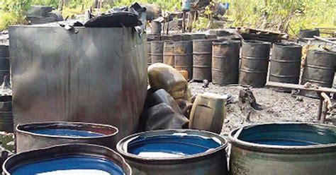 Nigeria Loses 700 000 Barrels Of Crude Oil To Thieves Daily Minister