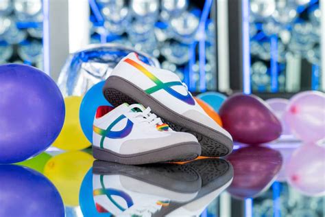 Panam Lanza Sus Tenis Pride