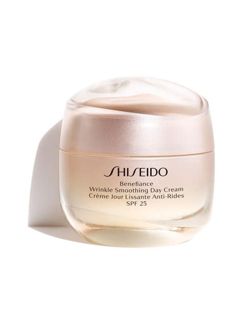 CREAM Shiseido Benefiance Wrinkle Smoothing Day Cream SPF 20