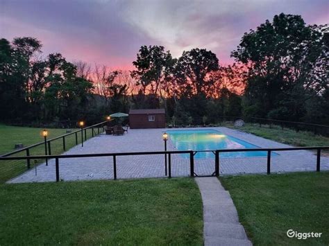 40-foot pool in a Mountainview Estate | Rent this location on Giggster