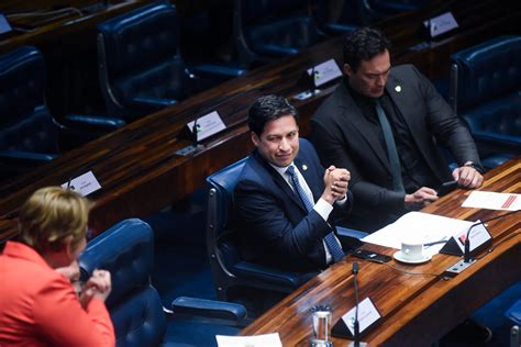 Senador Oriovisto Guimar Es Pr Senadores Do Podemos Na S Flickr